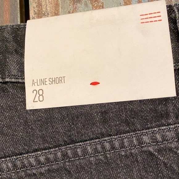 BDG 28 (6) NWT Urban Outfitters A Line Denim Shorts Black Asymmetrical Button - Picture 6 of 13